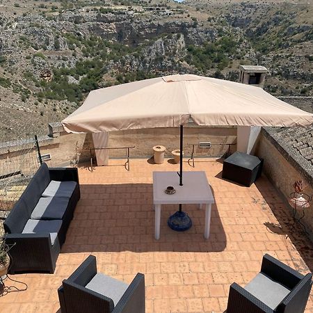 לינה וארוחת בוקר מטרה Dimora La Gravina מראה חיצוני תמונה