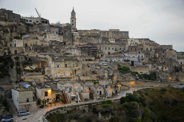 לינה וארוחת בוקר מטרה Dimora La Gravina מראה חיצוני תמונה