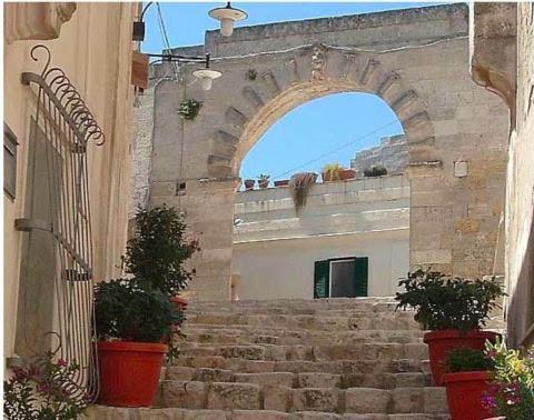 לינה וארוחת בוקר מטרה Dimora La Gravina מראה חיצוני תמונה
